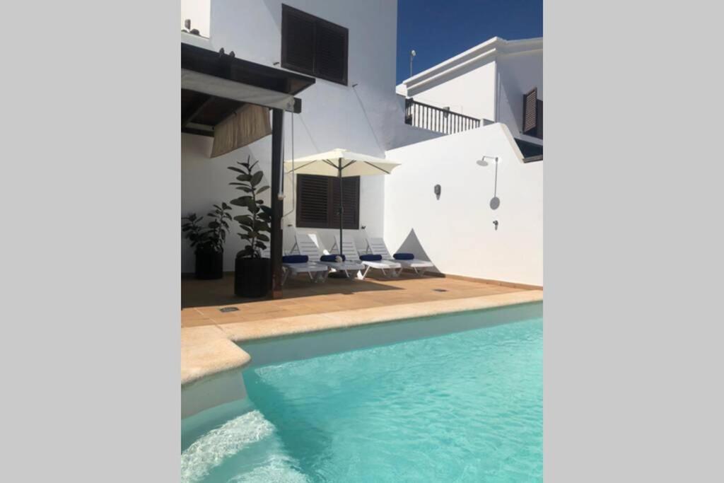 Villa Azalea Playa Blanca  Exterior photo